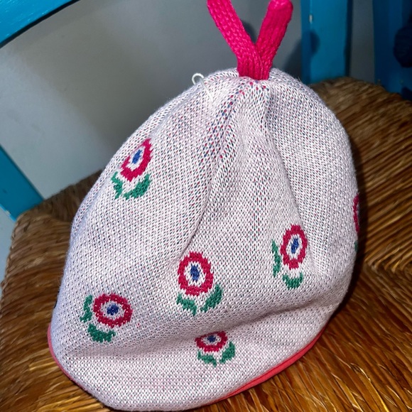Patagonia Baby Reversible Beanie 6-12 Mos Pink Flowers - Picture 2 of 5